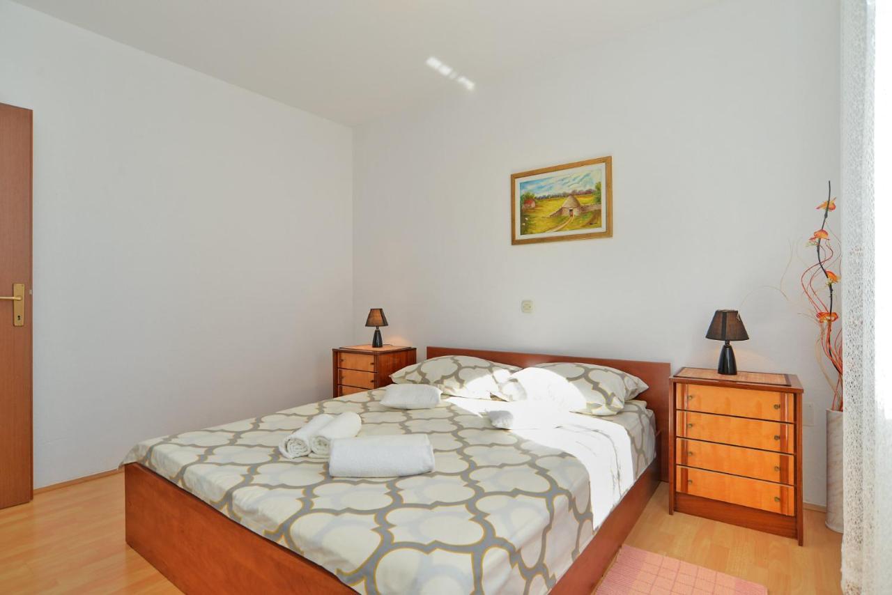 Apartment Jadranko 1761 Peroj Extérieur photo