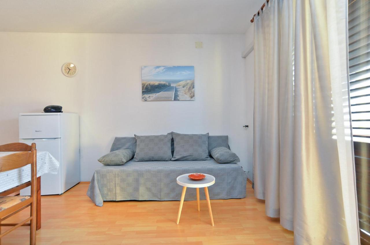 Apartment Jadranko 1761 Peroj Extérieur photo